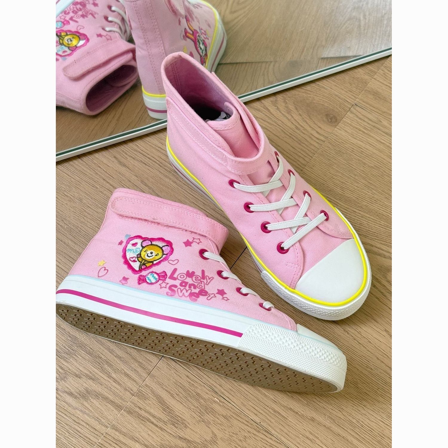 Embroidery Fabric - Novidade Primavera Outono: Tênis Plimsolls de