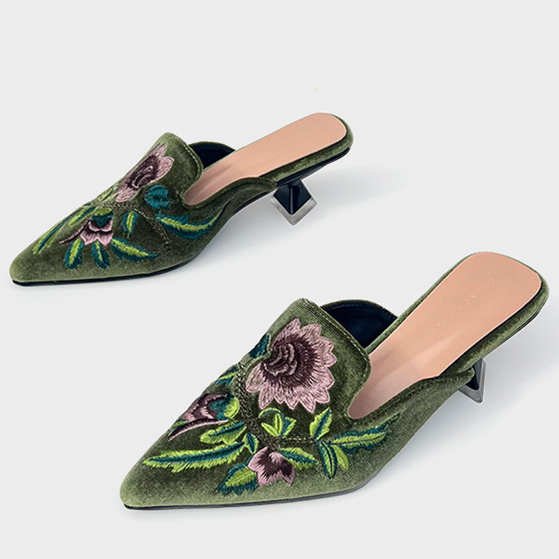 Sapatos Femininos de Veludo Bo - Embroidery Design avaliação e preço