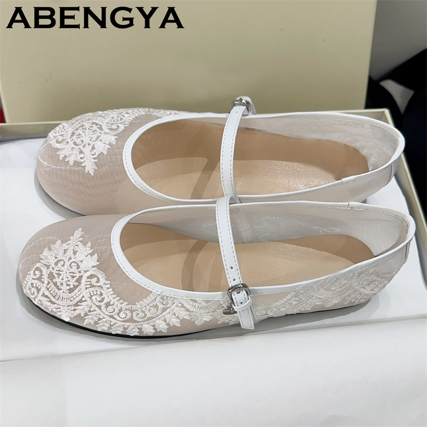 Sapatilhas Femininas com Renda - Embroidery Design avaliação e preço
