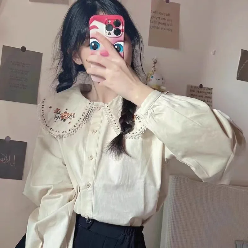 Camisas Femininas Estilo Japon - Embroidery Design Love avaliação e preço
