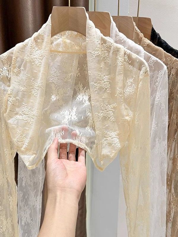Novo Cardigã Curto de Renda Bo - Embroidery Cardigan avaliação e preço